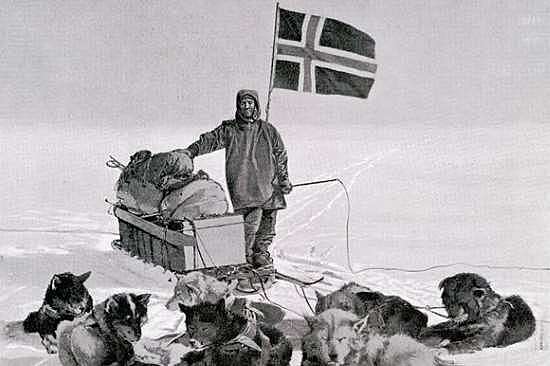 Amundsen se convierte en el primer hombre en llegar al Polo Sur