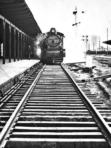 El ferrocarril se aproxima a Mar del Plata