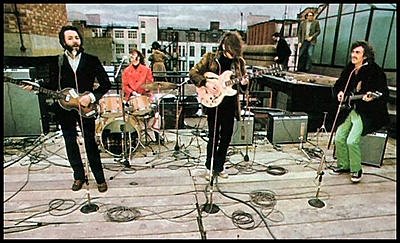 Improvised presentation "Rooftop Concert"