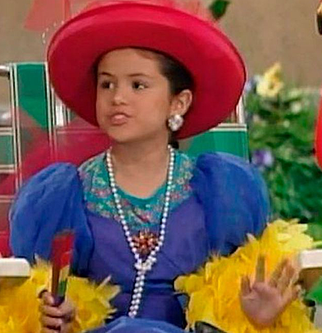 Finaliza su participacion en la serie Barney & Friends