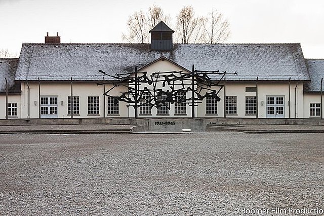 Az első munkatábor létrehozása Németországban (Dachau)