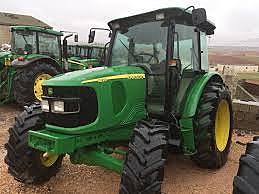 Tractor JOHN DEERE 5820