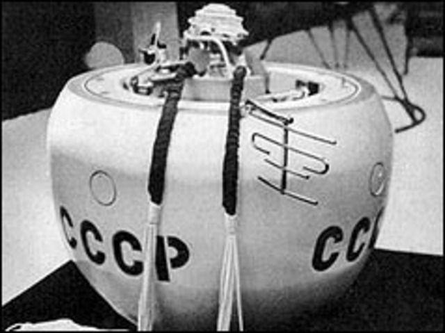 Soviets glimpse beneath clouds of Venus