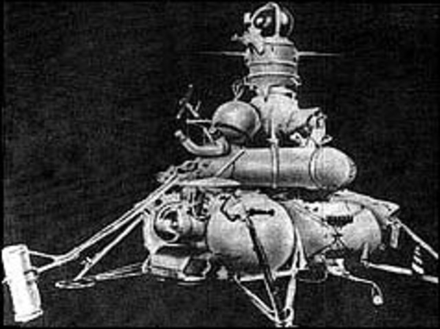 Soviet probe collects moon rock