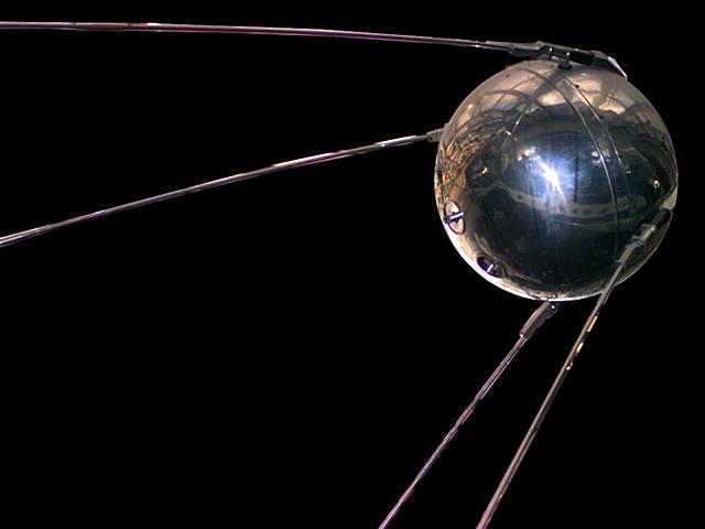 Se lanza el Sputnik.
