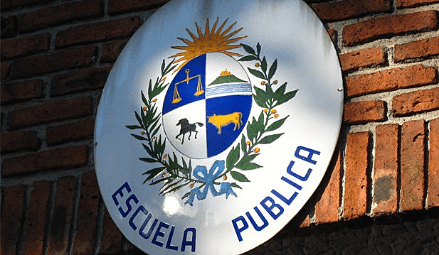 Trabajo conjunto del Sinae, el Ministerio de Salud Pública y la Coordinadora de Sindicatos de la Enseñanza para el diseño de un protocolo sanitario a fin de abordar, con los máximos criterios sanitarios, la reanudación de los cursos lectivos.