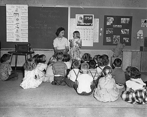 Nació la educación pre-escolar, la cual influía en el desarrollo vital del infante.