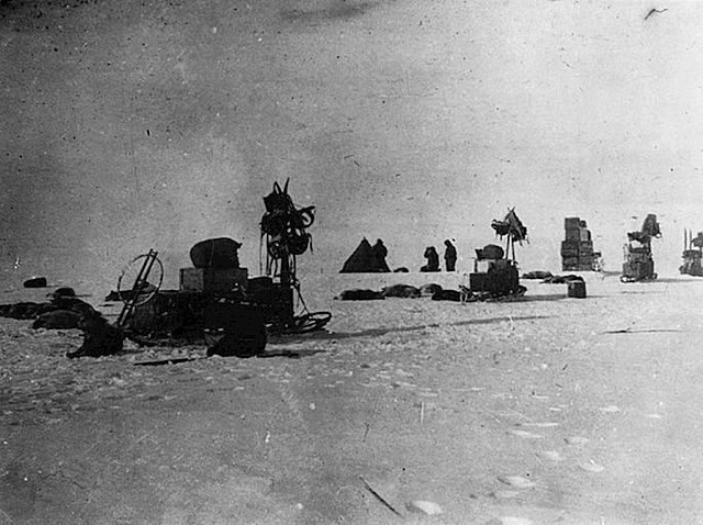 Roald Amundsen and his team become the first people to stand at the South Pole