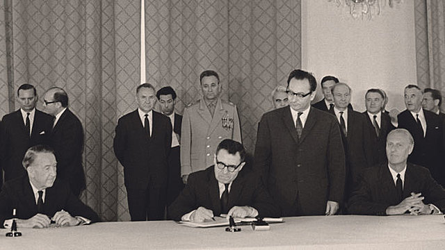 Entra en vigor el Tratado de No Proliferación Nuclear.