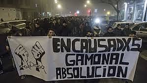 Vuelta a la obra y manifestación pidiendo la libertad de los detenidos.