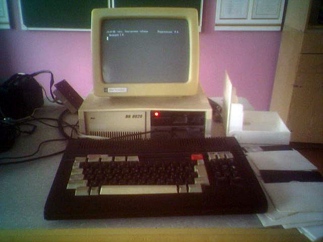 корнет (4 поколение)(Николаем Роем, Александром Скурихиным и Олегом Щербаковым. )