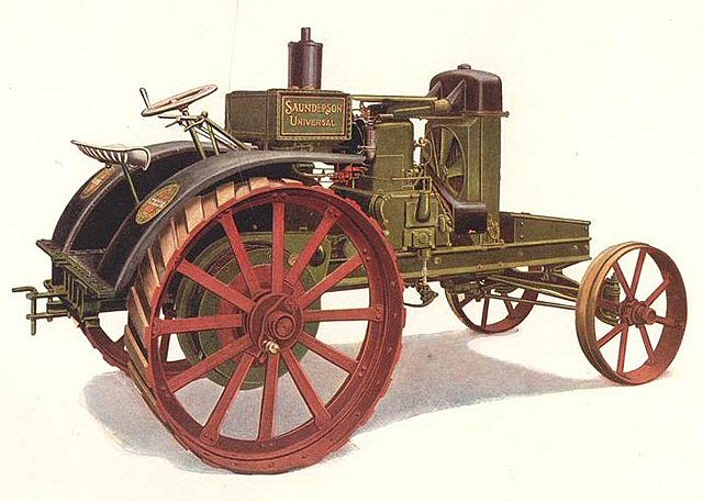 La marca inglesa Saunderson fabrica el primer tractor operativo de cuatro ruedas en comercializarse.