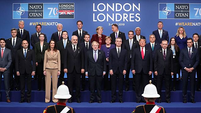 España pide ayuda a la OTAN