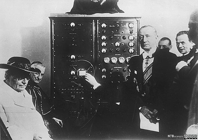 Første radiostasjon