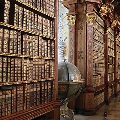 Timeline: En ce moment, je lis un livre très intéressant.