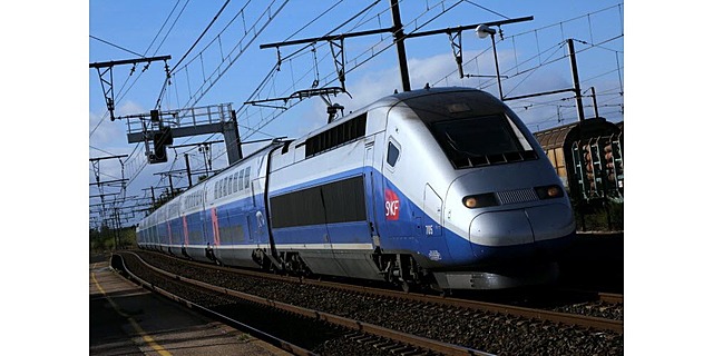 Le TGV (train a grande vitesse)