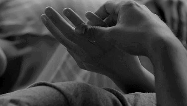 Étienne proposes again, Thyra accepts