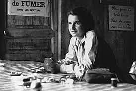 Rosalind Franklin. Fotografió la molécula de ADN con la técnica de difracción de rayos X, lo que permitió deducir su estructura helicoidal.