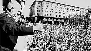 "El ocaso de la dictadura."