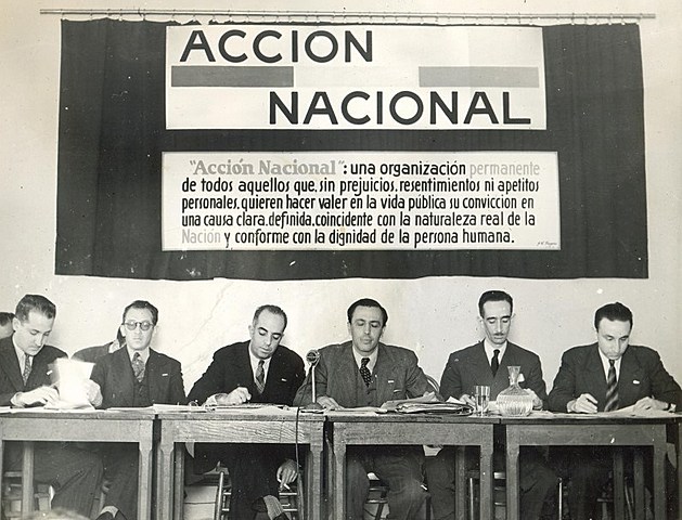 Se funda el Partido Acción Nacional