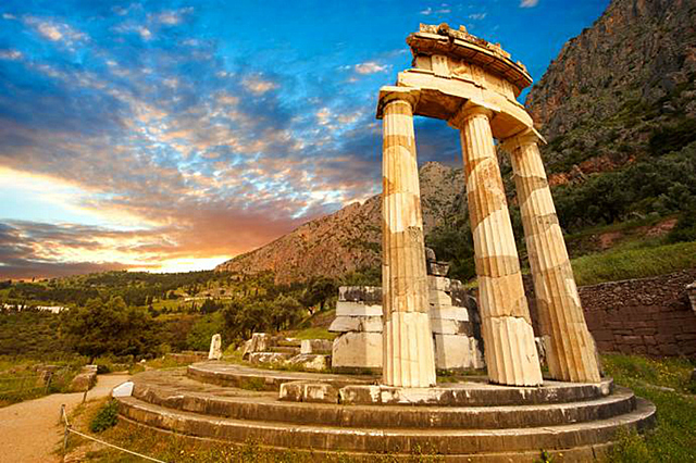 8th century B.C. , establishment of the Oracle of Delphi