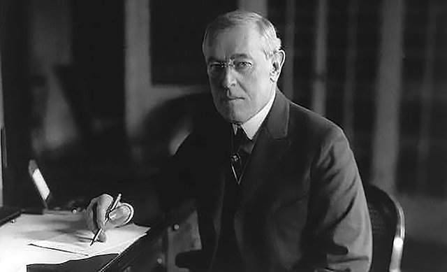 Woodrow Wilson Issues Fourteen Points