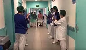 La curva se mantiene y parece que va en descenso