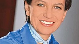 Timeline: Claudia Nayibe López Hernández - politician, researcher, journalist, current mayor of Bogotá / (have) MA in Public Administration and Urban Policy  / (have) PhD in Political Science