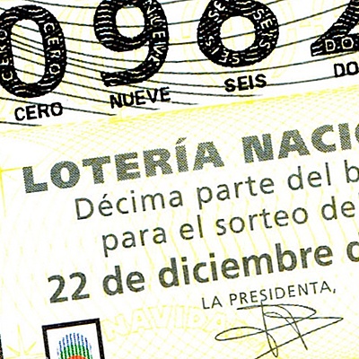 Timeline: La verdad sobre la mujer que defecó en la mesa de su jefe tras ganar la lotería