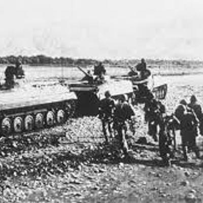 Timeline: HIST 2123: 1980-2001