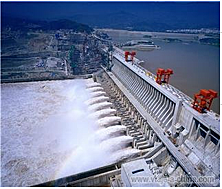 La presa de las Tres Gargantas (China)