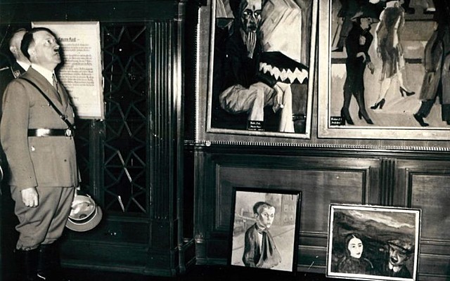 Exposició d'art degenerat realitzada pel règim nazi