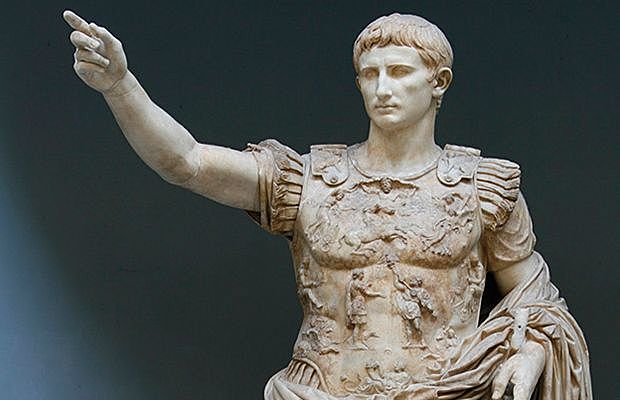 Octavi August és nomenat enperador