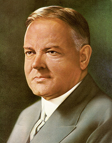APARICIÓN DE HERBERT HOOVER