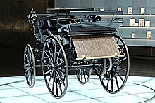 First 4 wheeled car is invented