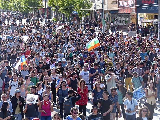 Metroko prezioaren igoera ezeztatu
