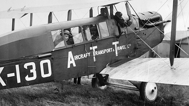 El primer vuelo comercial internacional
