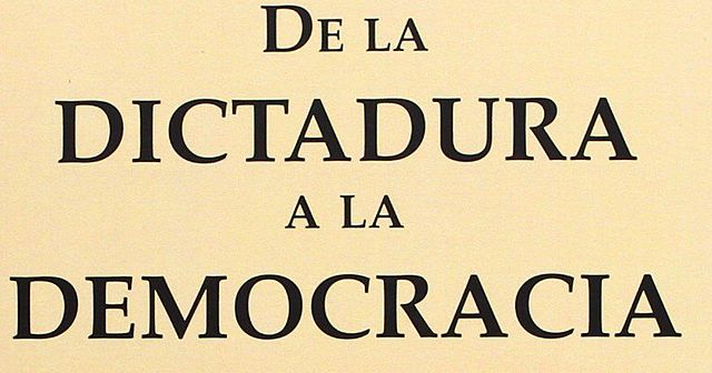 Paso de la dictadura a la democracia