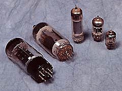 Fleming inventó la válvula de vacío