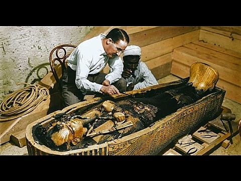 Howard carter descubre la tumba de Tutankamón