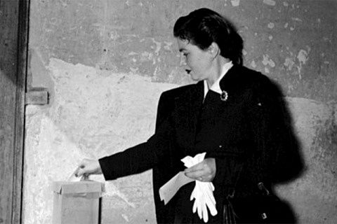 Se declara oficial que las mujeres ejerzan su voto