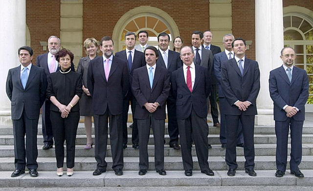 El Gobierno utilizar la Ley Financiera o la de Acompañamiento para endurecer la de OPA