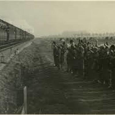 Timeline: RÈGIMS TOTALITARIS A L'EUROPA D'ENTREGUERRES Jordi Mascort