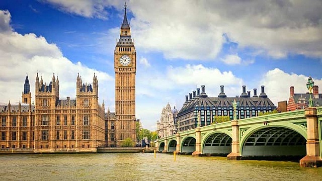 Vuelve a Londres