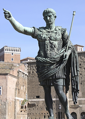 OCTAVI AUGUST NOMENAT EMPERADOR