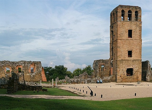 Recuperación de la traza de Panamá Viejo