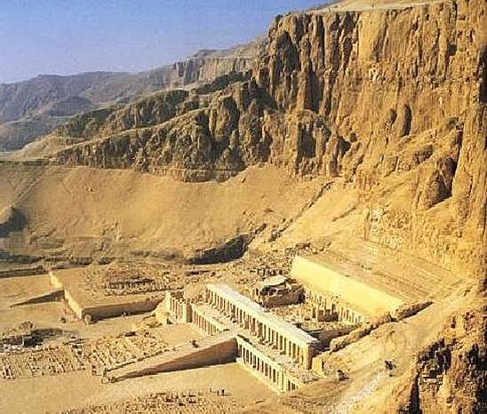 Period of the Middle Kingdom, pharaohs re-establish power