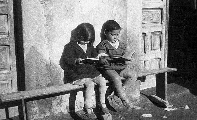 PRIMERES MESURES EDUCATIVES DE LA II REPÚBLICA