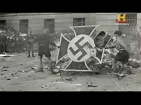 Adolf Hitler Apareix part 1