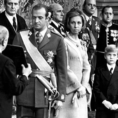 Timeline: HECHOS RELEVANTES DE LA TRANSICIÓN (1976-1978)